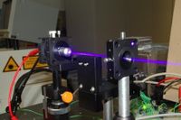 Offener Laserstrahl im Labor